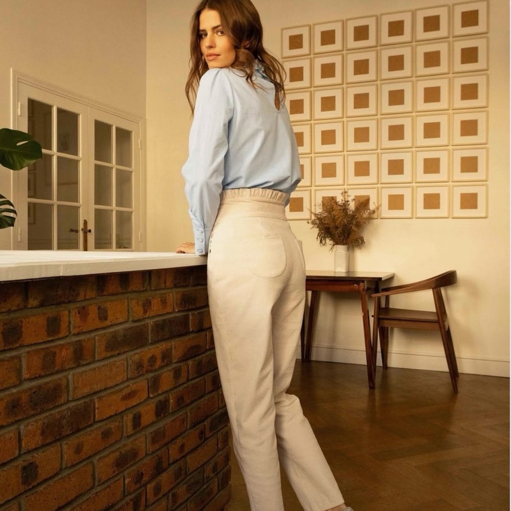 Rosae Paris cream cord high ruffle waist pant. FR38. Excellent condition.